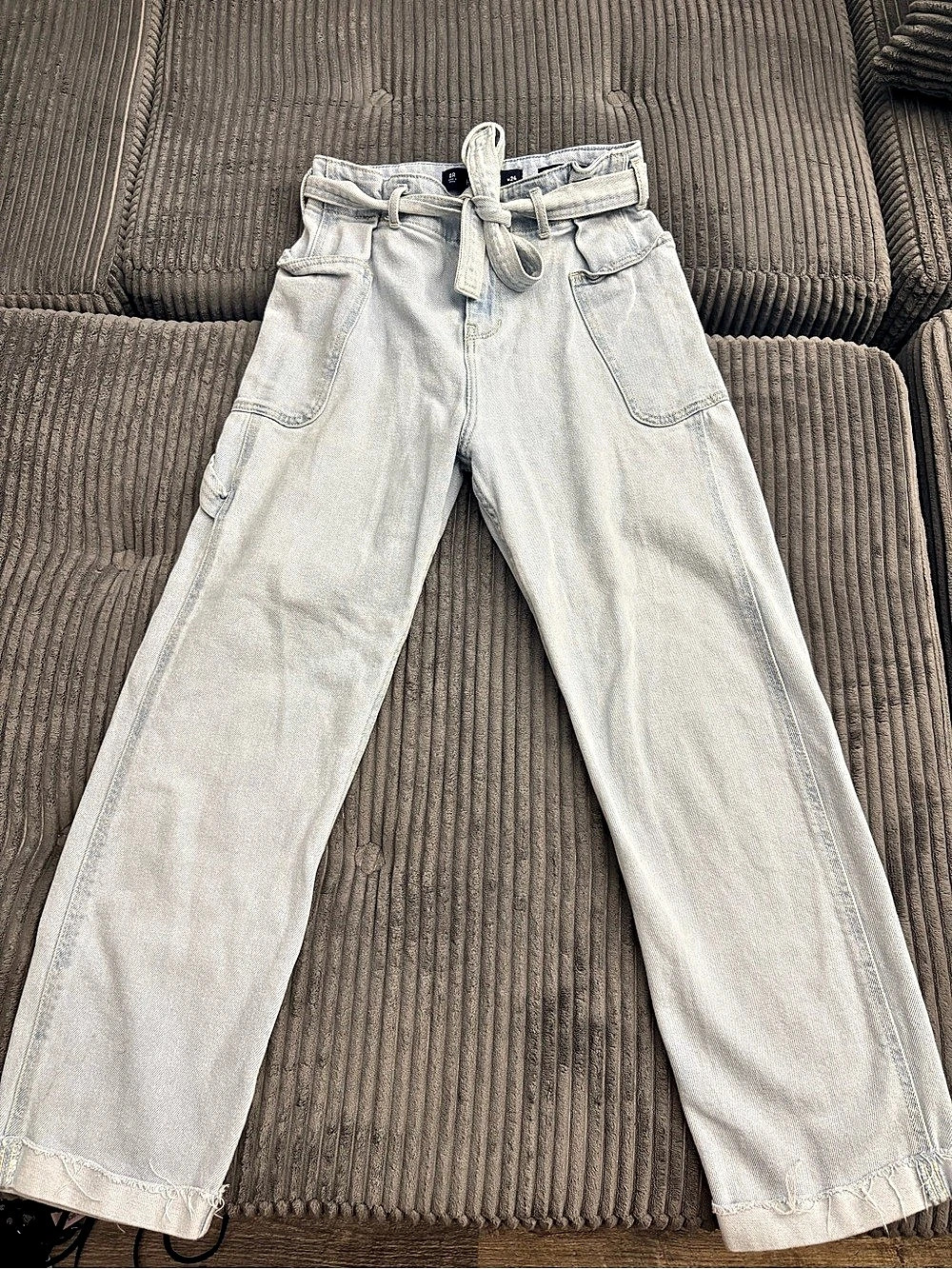 Hollister High-Rise Crop Boyfriend Jeans Light Wash Waist 24 size 0